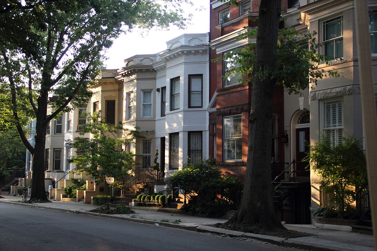 Downtown Washington walk - Image: Houses in Dupont Circle, Washington