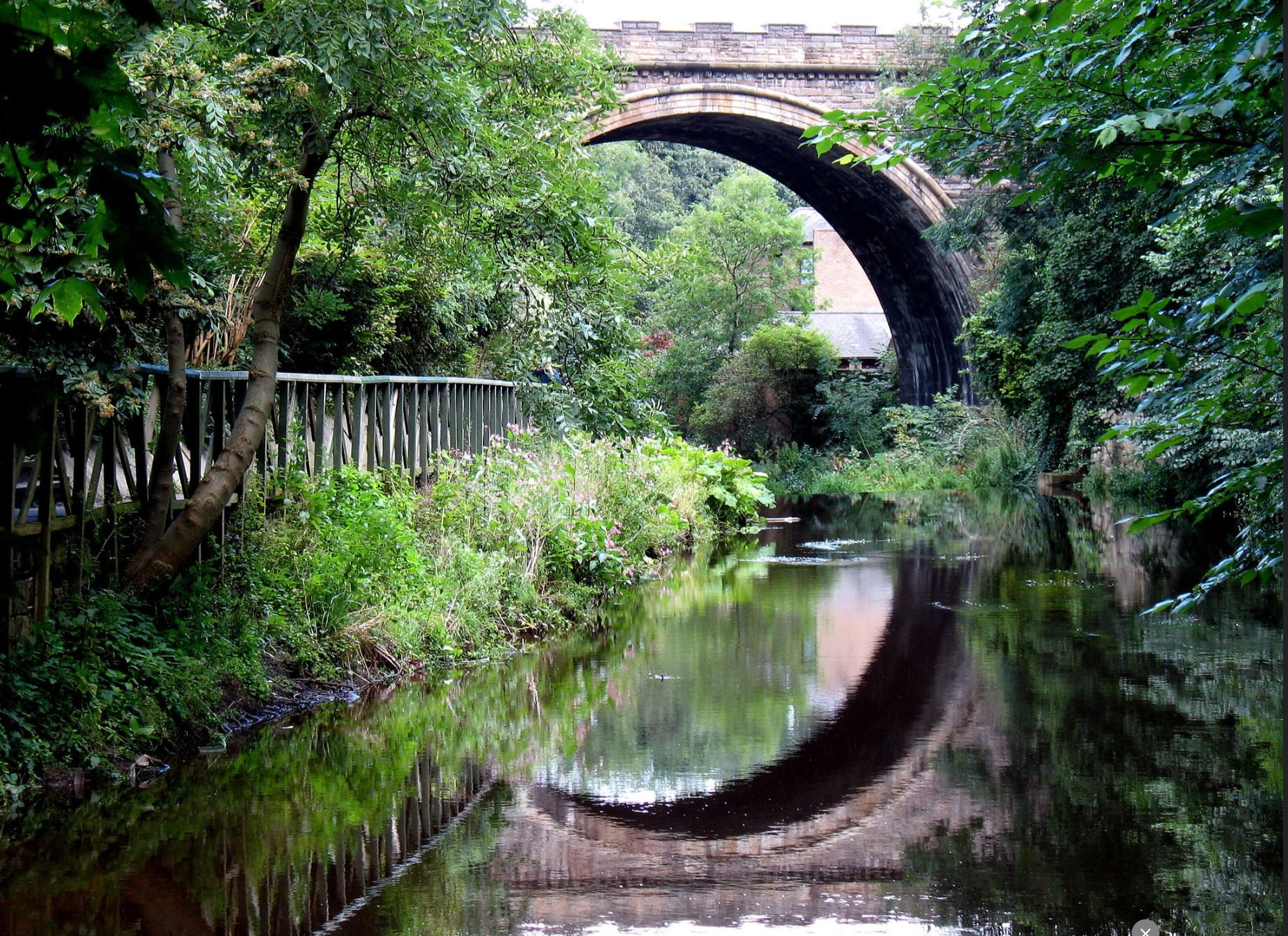 Water of Leith walk - Image: Water of Leith, Edinburgh